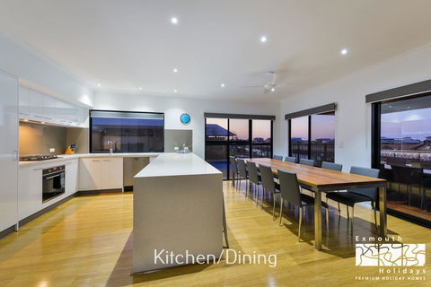 8 Kestrel Place - PRIVATE JETTY & POOL - Holiday Adelaide 3