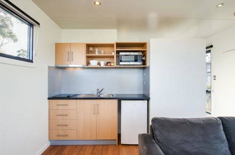 Swansea Beach Chalets - Holiday Adelaide 17