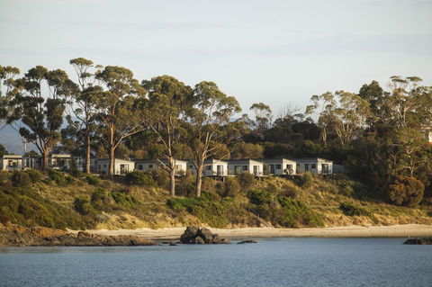 Swansea Beach Chalets - Holiday Adelaide 25