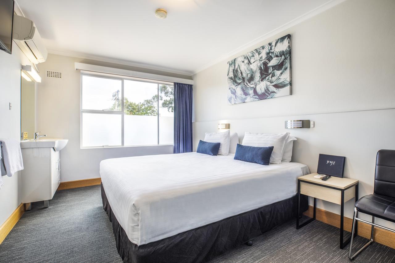 Oakdowns TAS Holiday Adelaide