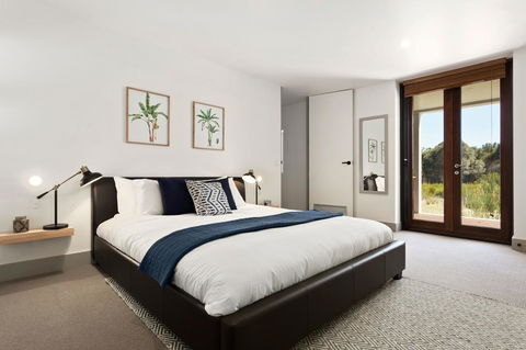 Tamar Solar Home - Holiday Adelaide 24