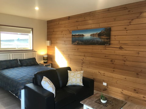 Loma Cottages - Holiday Adelaide 14