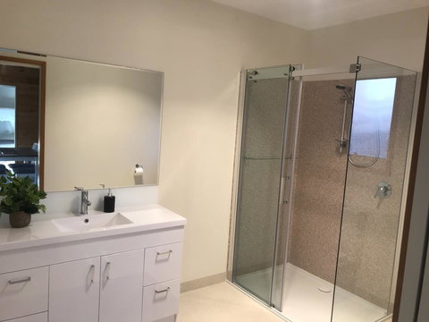 Loma Cottages - Holiday Adelaide 13