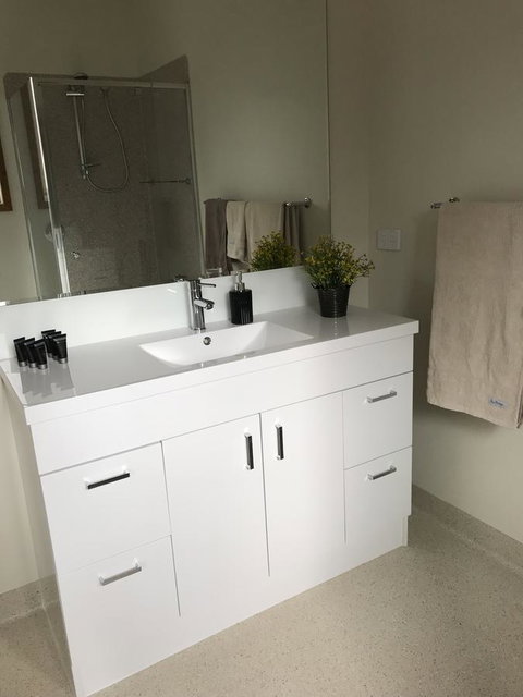 Loma Cottages - Holiday Adelaide 11