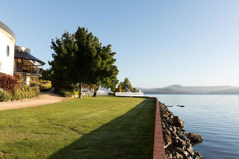 Wrest Point - Holiday Adelaide 1