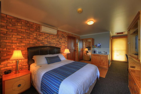 Stanley Village Waterfront Accommodation - Holiday Adelaide 26
