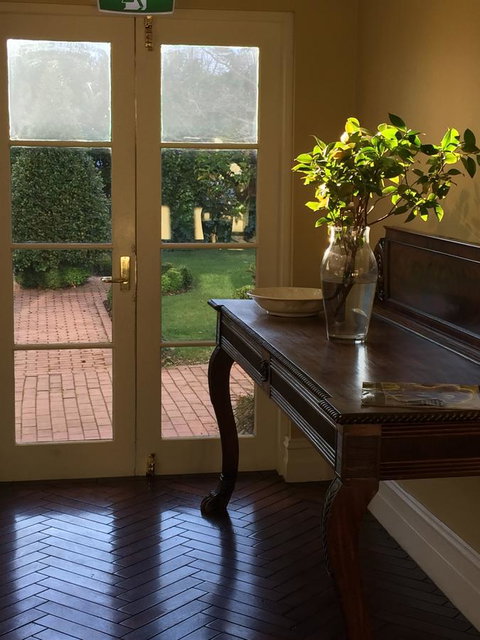 Clydesdale Manor - Holiday Adelaide 19