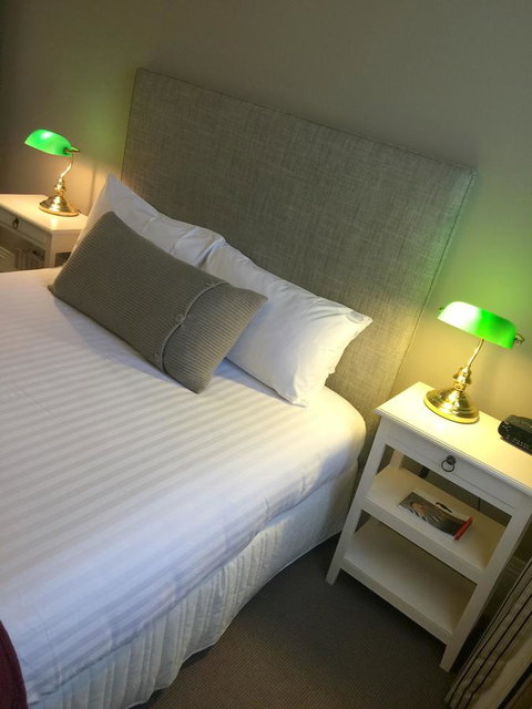 Clydesdale Manor - Holiday Adelaide 18