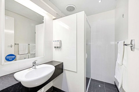 Coach House Launceston - Holiday Adelaide 23