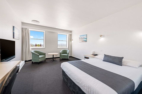 Coach House Launceston - Holiday Adelaide 5