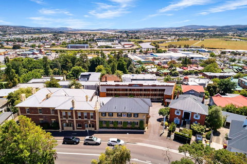 Coach House Launceston - Holiday Adelaide 30