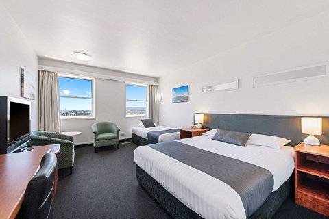 Coach House Launceston - Holiday Adelaide 4