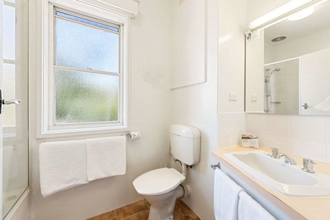 Coach House Launceston - Holiday Adelaide 21