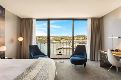 MACq 01 Hotel - Holiday Adelaide 9