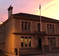 Macquarie Manor Hotel - Holiday Adelaide