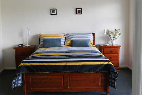 Church Street Villas - Holiday Adelaide 1