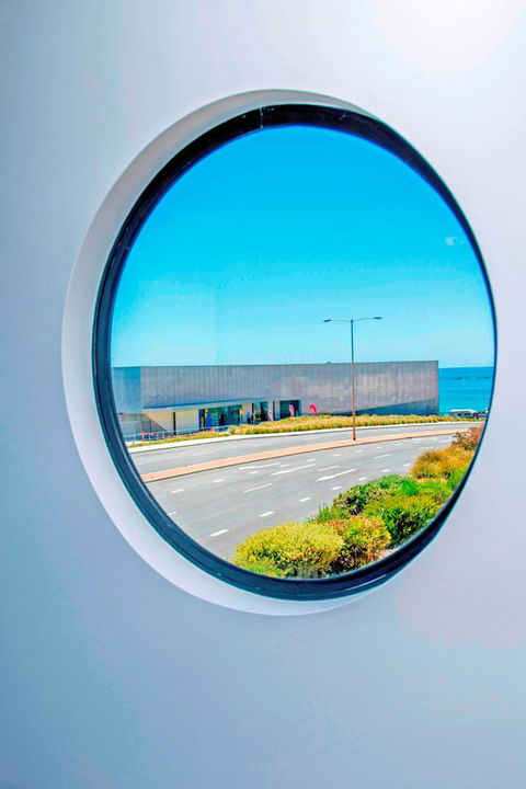 Burnie By The Bay Apartments - Holiday Adelaide 2