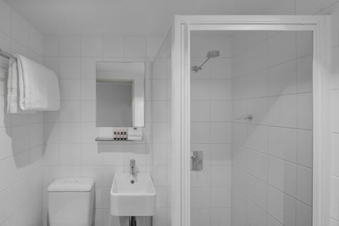 Travelodge Hotel Hobart - Holiday Adelaide 8