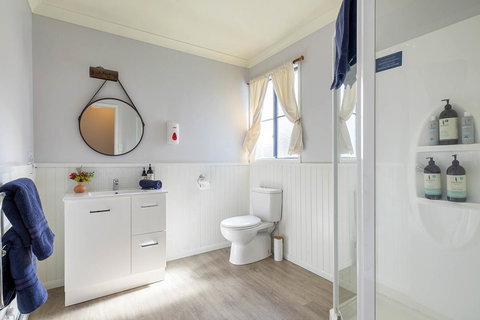 Omaroo Cottage Bruny Island - Holiday Adelaide 11