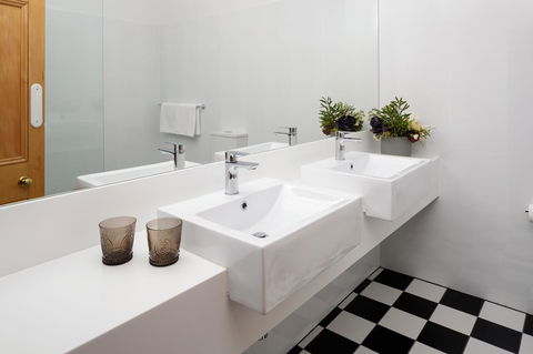 Rydges Hobart - Holiday Adelaide 15