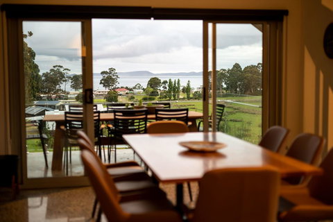 Adventure Bay Retreat Bruny Island - Holiday Adelaide 41