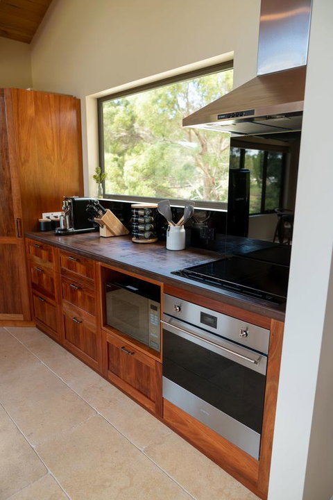 Adventure Bay Retreat Bruny Island - Holiday Adelaide 20