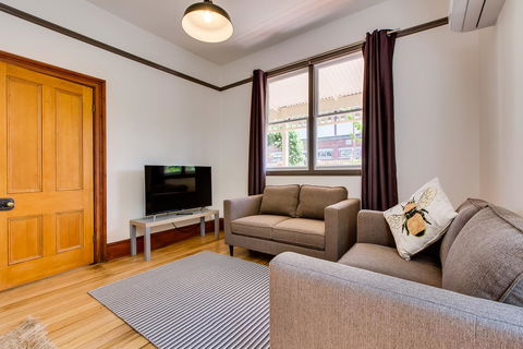 Rosehaven Cottage - Holiday Adelaide 10