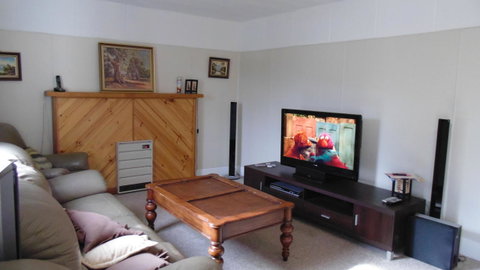 Maydena Chalet - Holiday Adelaide 4