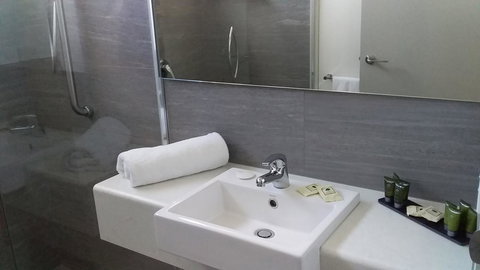 Pelican Point Sanctuary - Holiday Adelaide 6