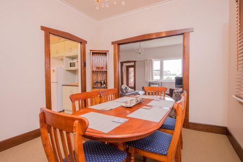 Jones On Wilson Boutique B&B - Holiday Adelaide 28
