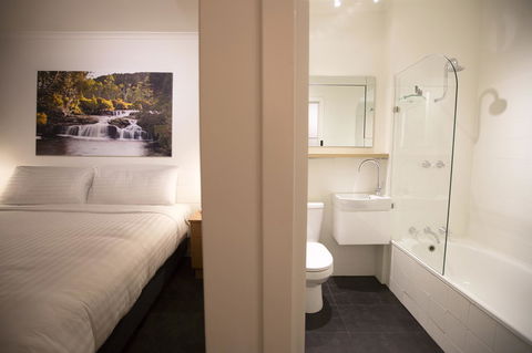 Hotel Launceston - Holiday Adelaide 10