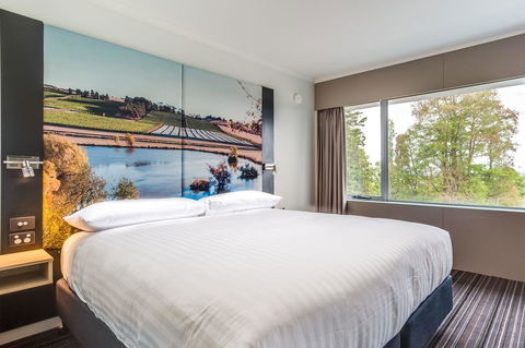Hotel Launceston - Holiday Adelaide 2