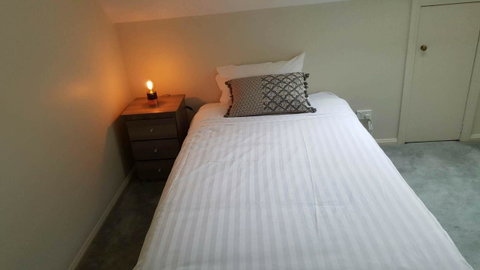 City Townhouse Walking Distance To City - Holiday Adelaide 7