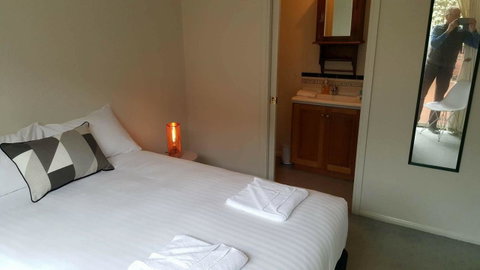 City Townhouse Walking Distance To City - Holiday Adelaide 3