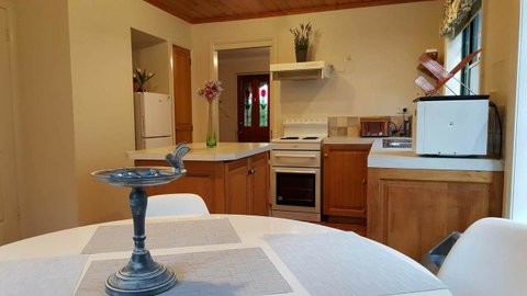 City Townhouse Walking Distance To City - Holiday Adelaide 9