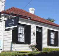 Alice's Cottages - Holiday Adelaide