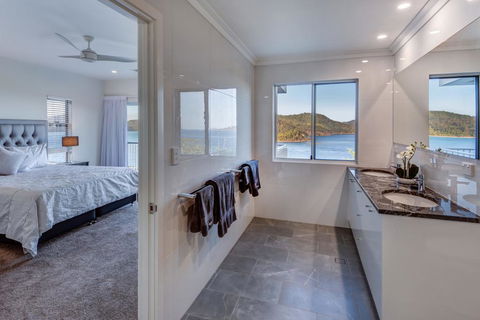 New La Bella Waters 1 Wide Reaching Ocean Views And Buggy - Holiday Adelaide 3
