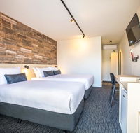 Nightcap at Westside Hotel - Holiday Adelaide