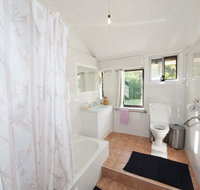 Nimbin waterfall retreat - Holiday Adelaide