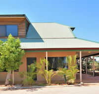 Ningaloo Breeze Villa 5 - 3 Bedroom Fully Self-Contained Holiday Accommodation