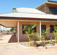Ningaloo Breeze Villa 6 - 3 Bedroom Fully Self-Contained Holiday Accommodation