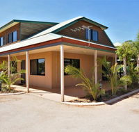 Ningaloo Breeze Villa 9 - 3 Bedroom Fully Self-Contained Holiday Accommodation