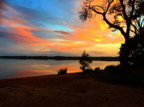 Noosa Lake House - Holiday Adelaide 2