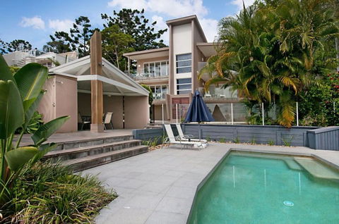 Noosa Penthouse Close To Hastings Street - Unit 2 Vue, 28 Edgar Bennett Ave - Holiday Adelaide 3
