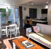 Norwood Townhouse City Fringe - Holiday Adelaide
