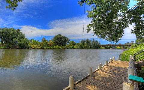 NRMA Bairnsdale Riverside Holiday Park - Holiday Adelaide 0