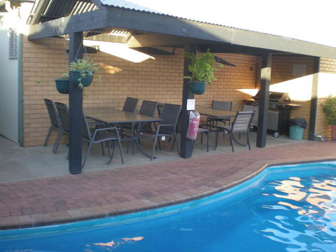 Oasis Motor Inn - Holiday Adelaide 0