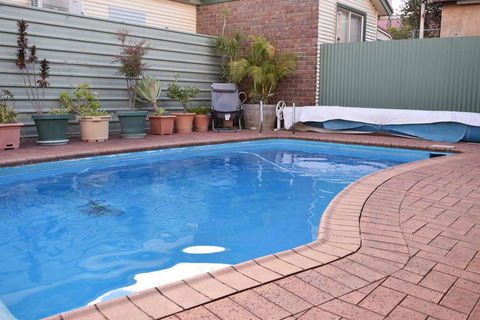 Oasis Motor Inn - Holiday Adelaide 1