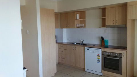 Ocean Breeze Apartments - Holiday Adelaide 2