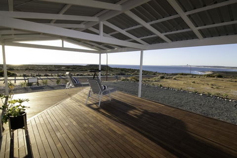 Ocean View Retreat - Holiday Adelaide 1